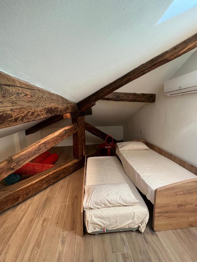 Belabri - Central Charme&Comfort -Mansarde E Appartamento อาออสตา ภายนอก รูปภาพ
